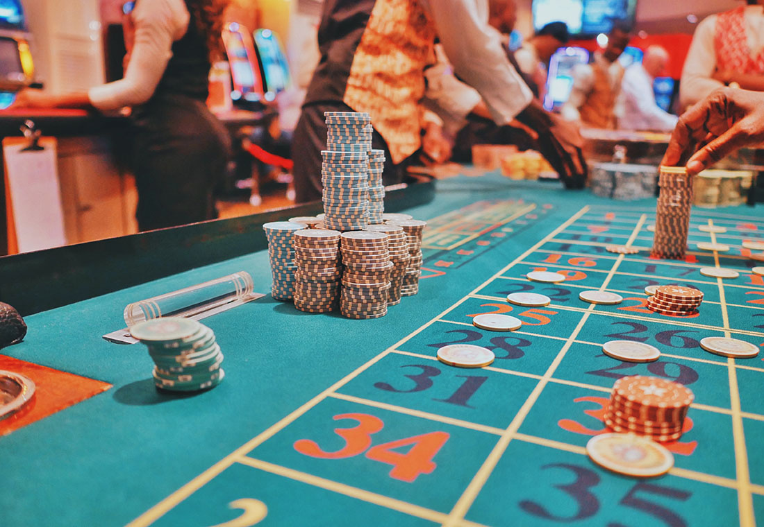 Explore the World of Online Slots and Their Massive Payouts